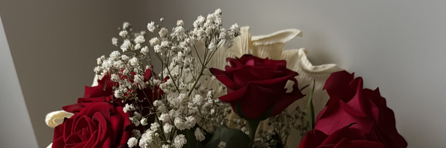 ThaliaBello_'s profile banner image