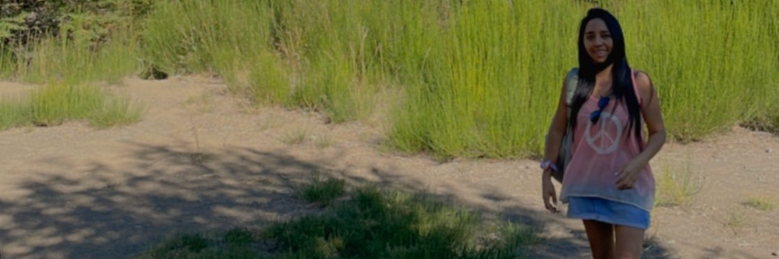 PVivianns's profile banner image