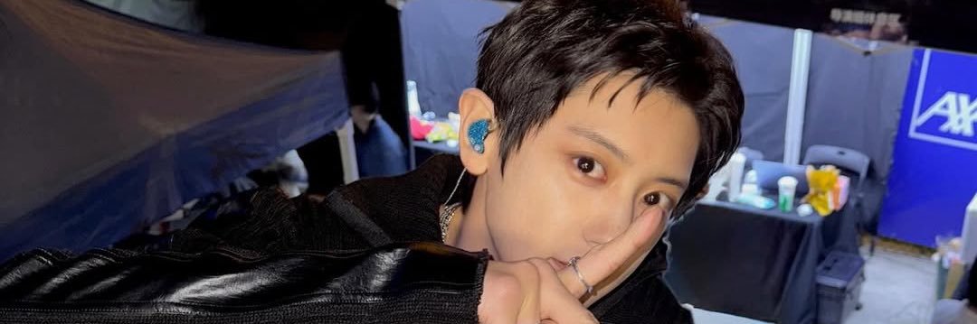 elfyeol_'s profile banner image
