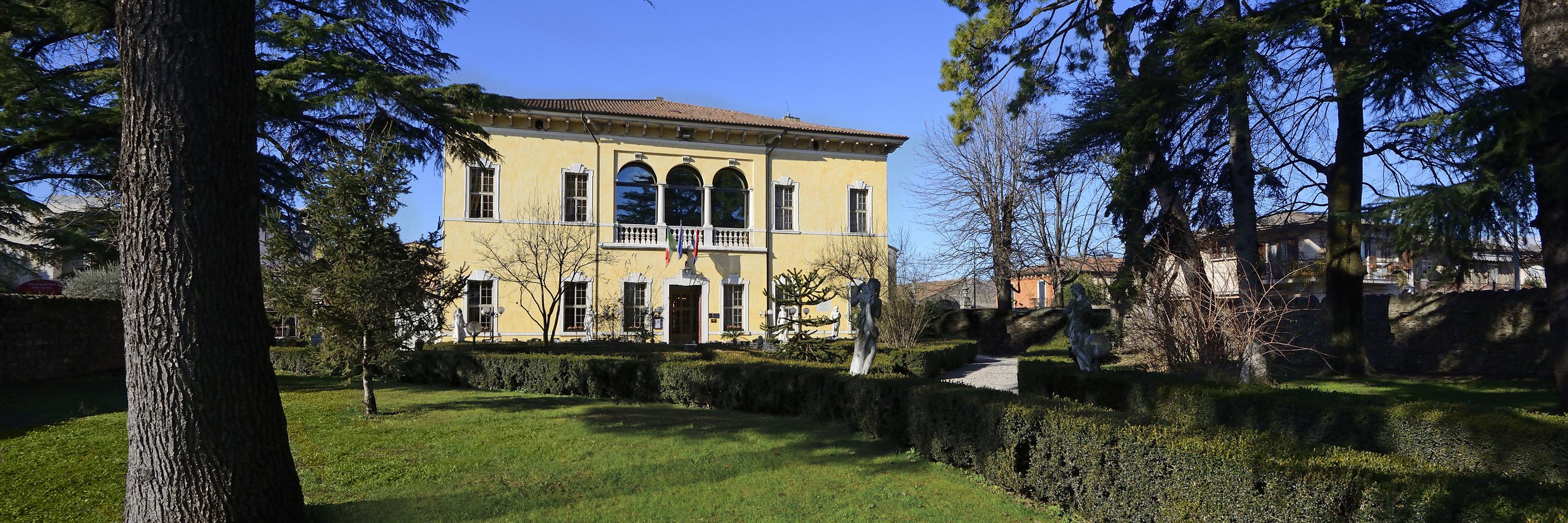 VillaQuaranta's profile banner image