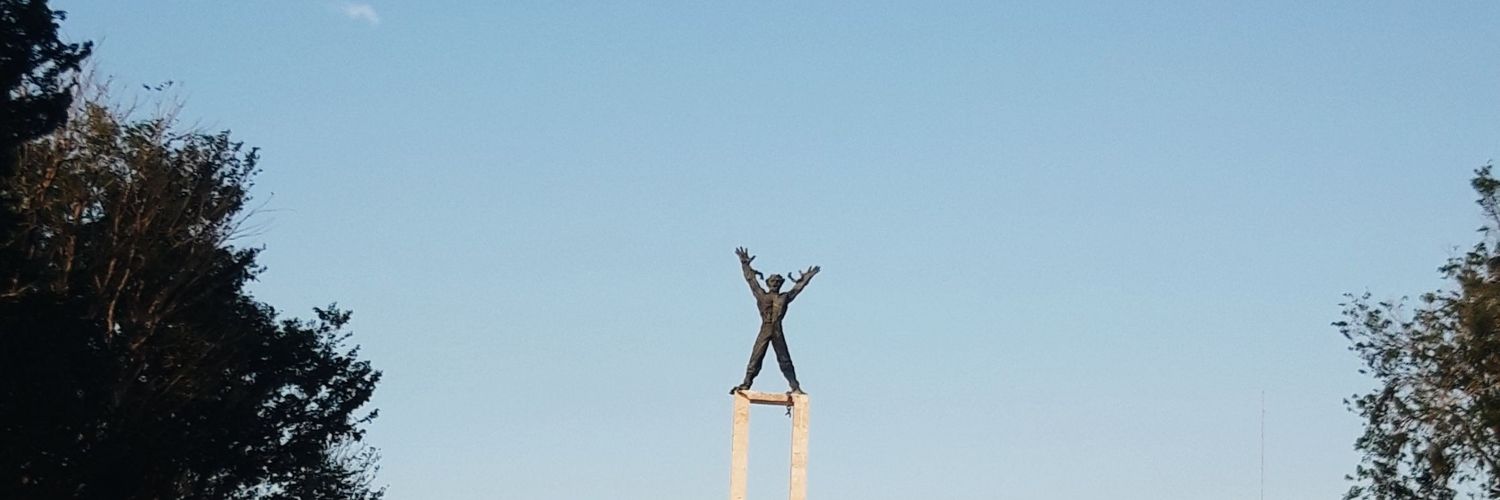 diyenns's profile banner image