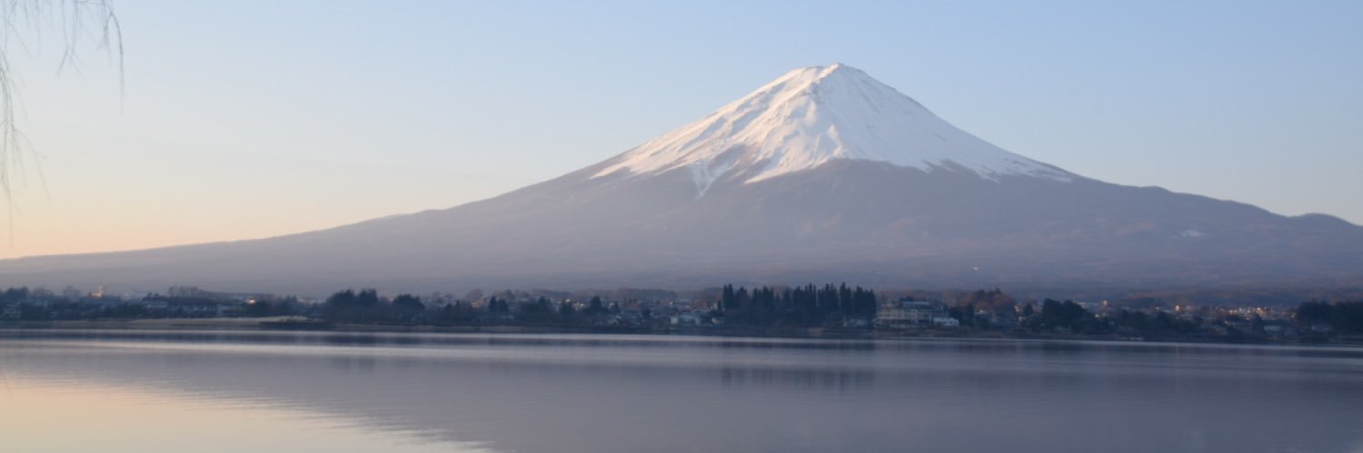 charekun's profile banner image