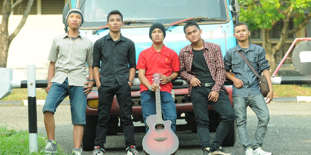 rioprayogo_ry's profile banner image