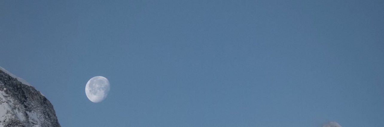 useryr23's profile banner image