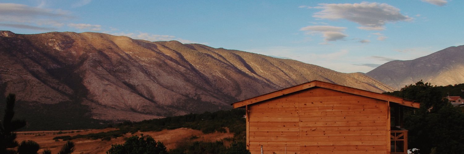 Guatfader's profile banner image