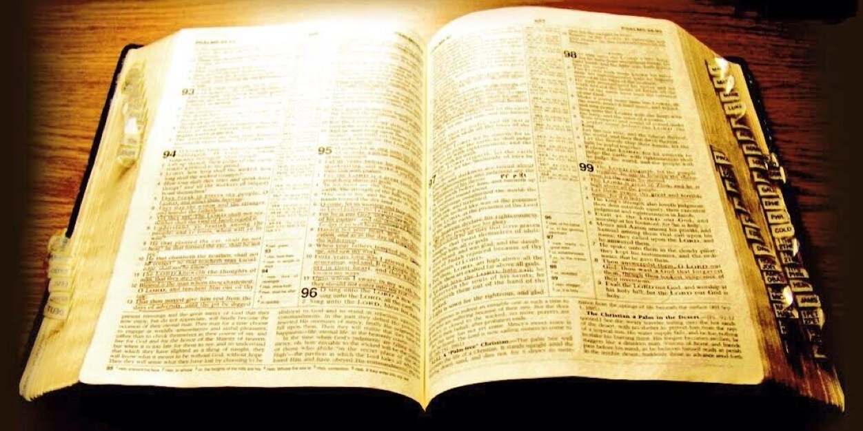 BIBLIA banner