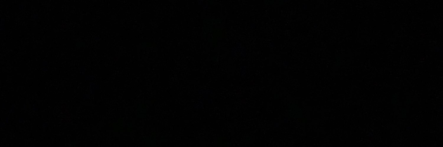xutrs's profile banner image