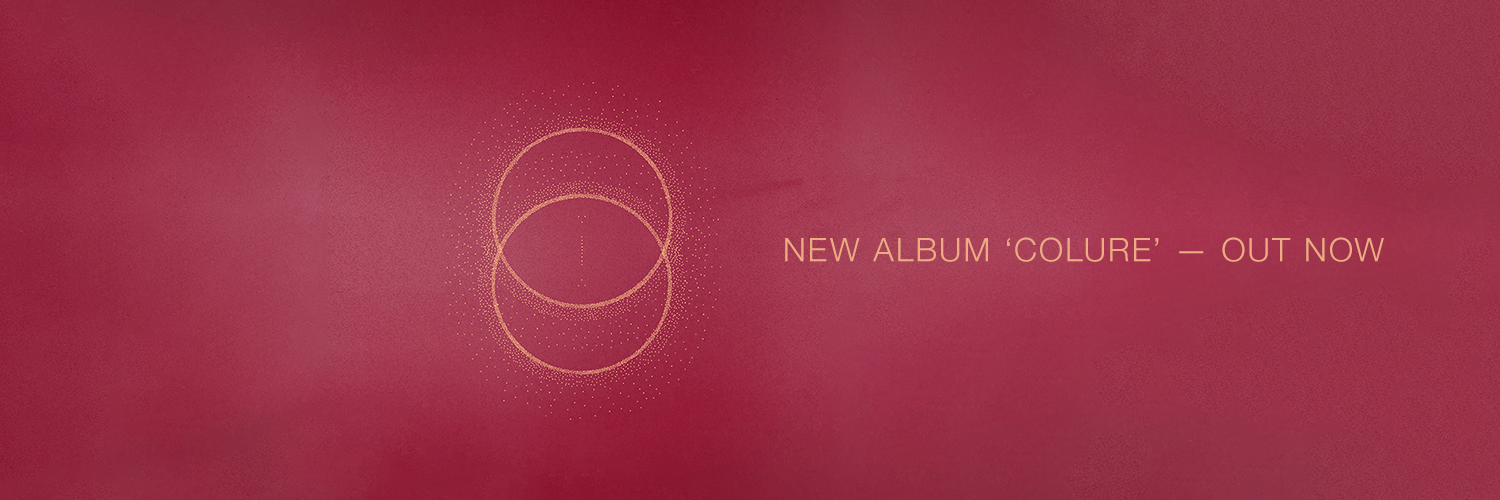 H O W L I N G banner