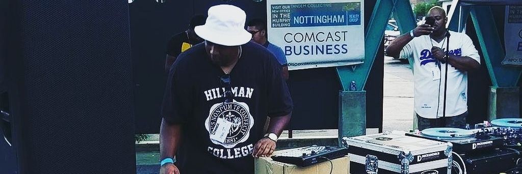 Māja 7th (pronounced Major) banner