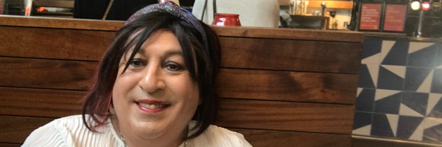kerrywakefield's profile banner image