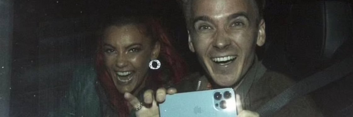 Zoe Little 💙🪩🩵 banner