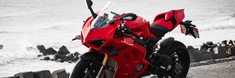 tw870818's profile banner image
