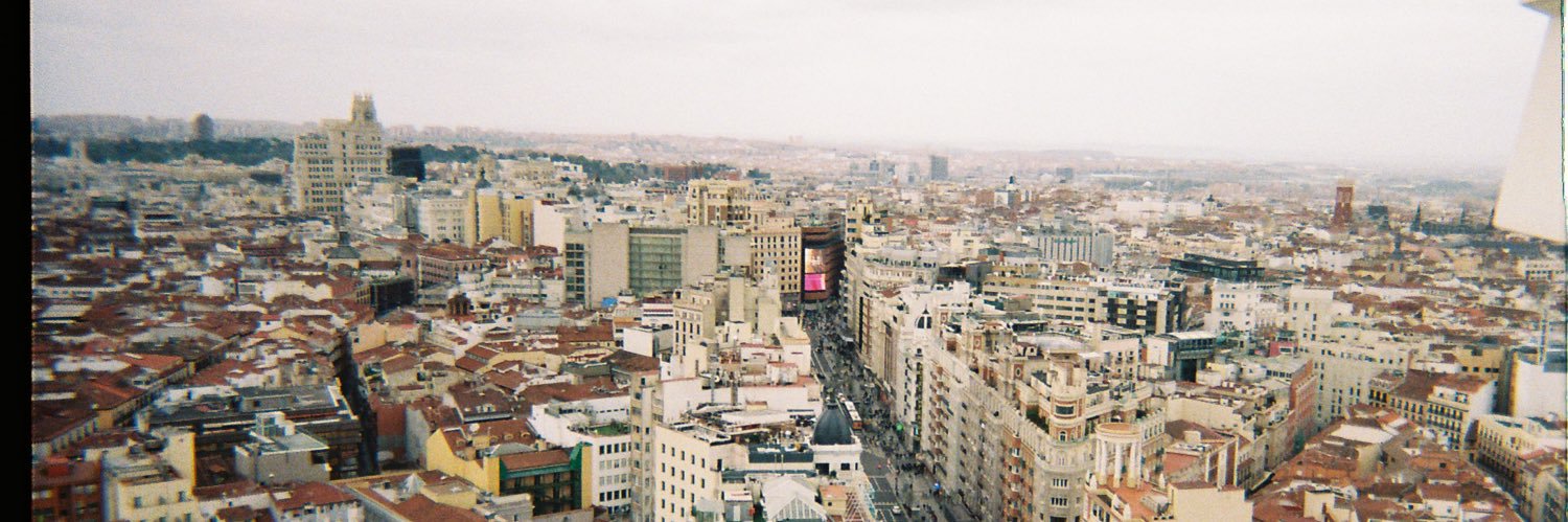 x_chloef's profile banner image