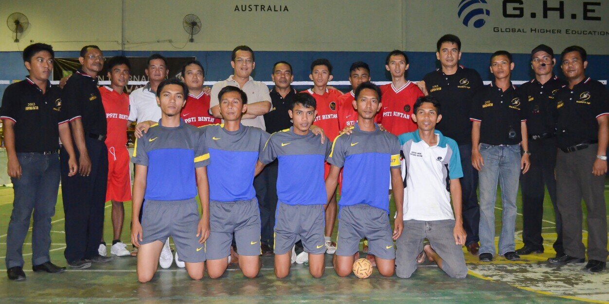 takrawbatam's profile banner image