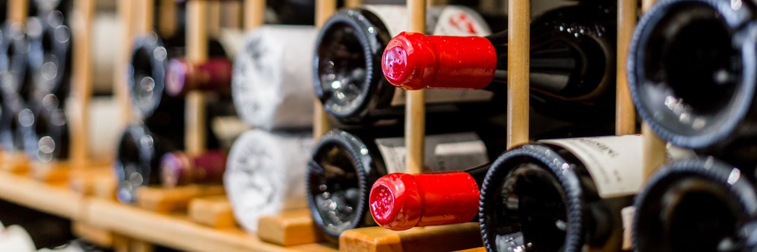 VINTAGESvino's profile banner image