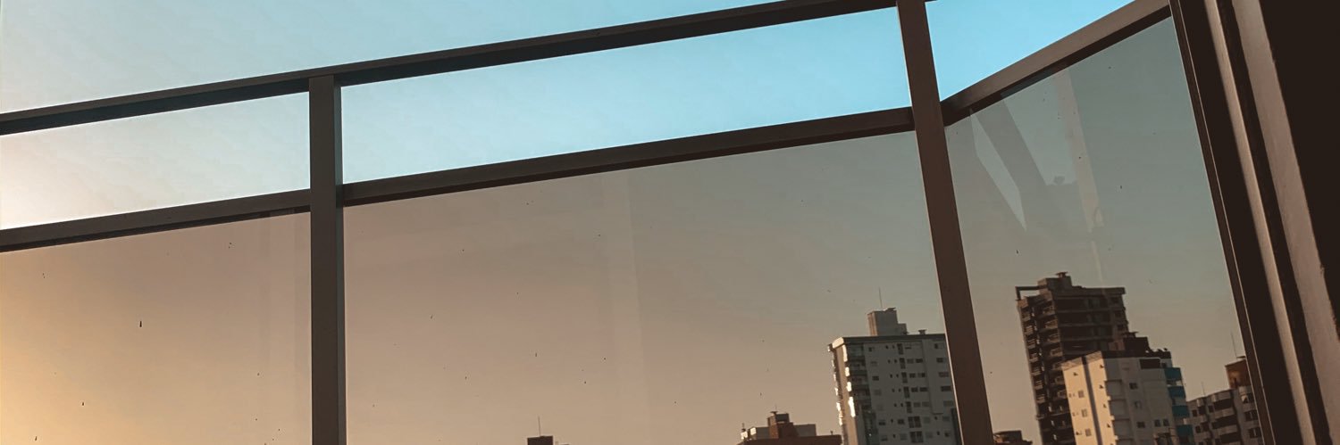 zuzu_'s profile banner image