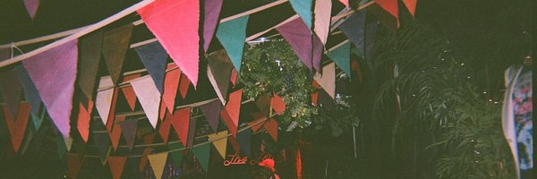 lauriekynaston Profile Banner
