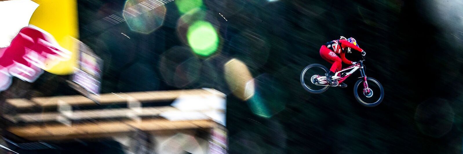 HllVali's profile banner image