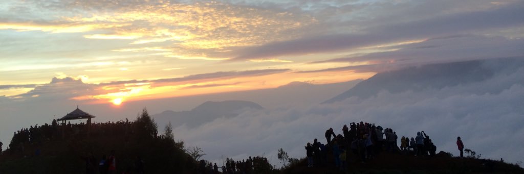 gery_ratna's profile banner image