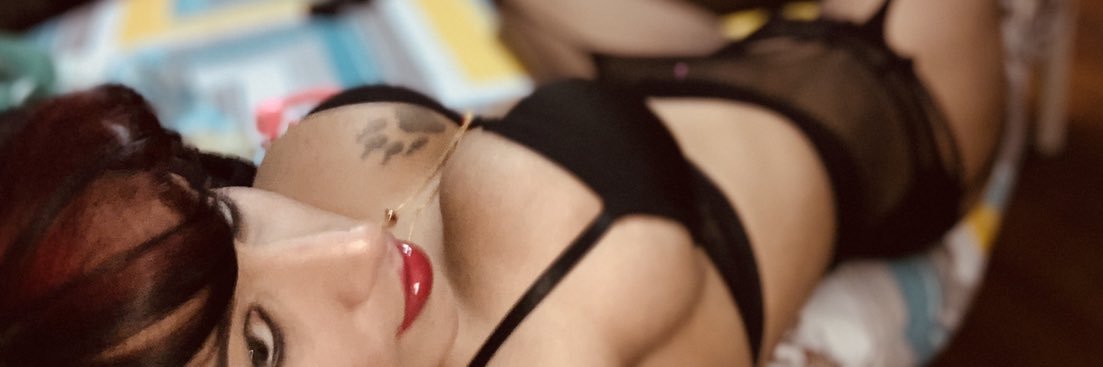 MiaMoore305's profile banner image