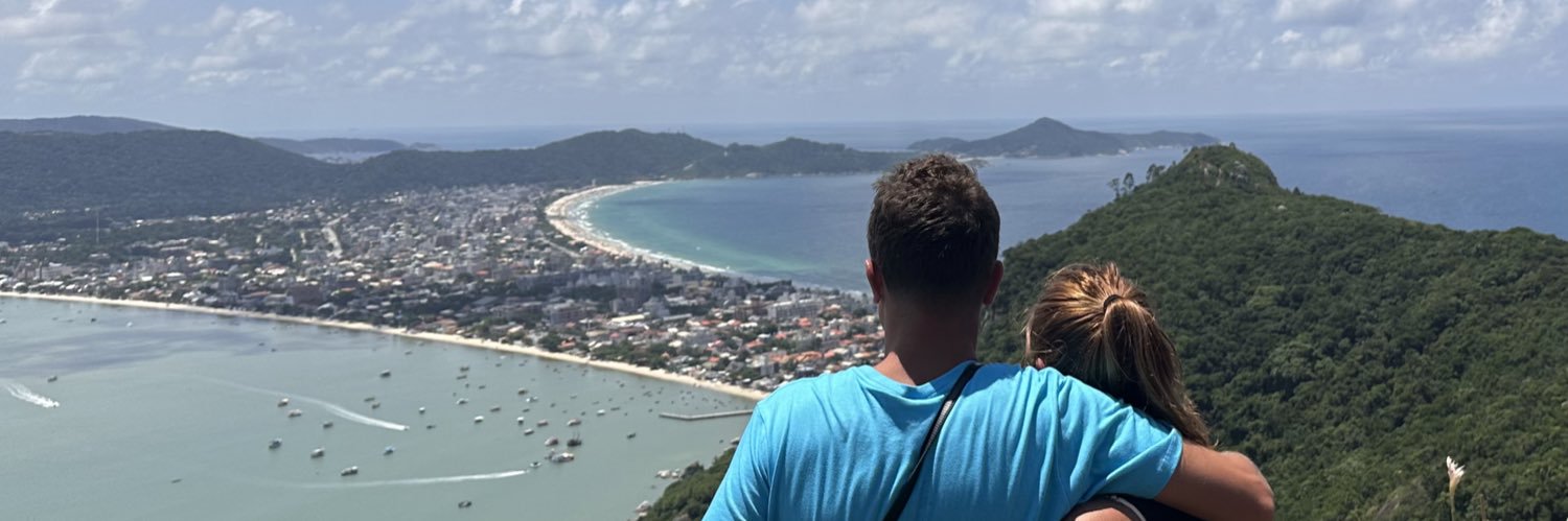 valenriveraam's profile banner image