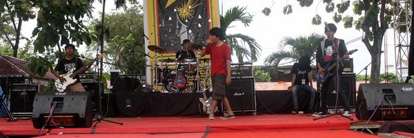 RiwaldiSinaga Profile Banner