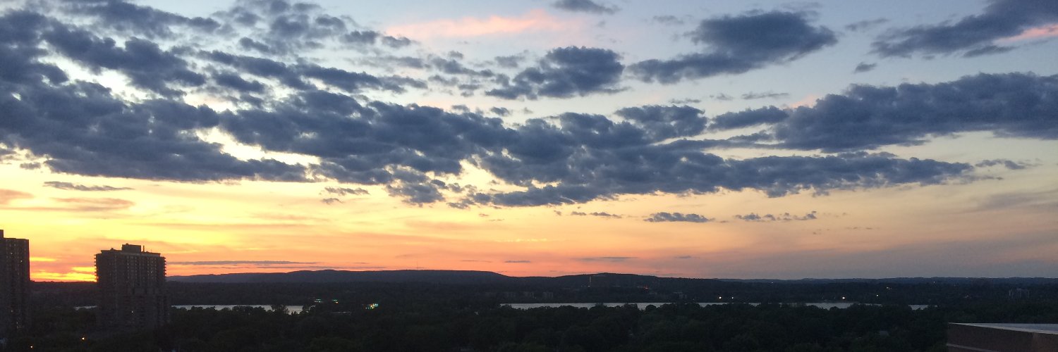 iamnuriye's profile banner image