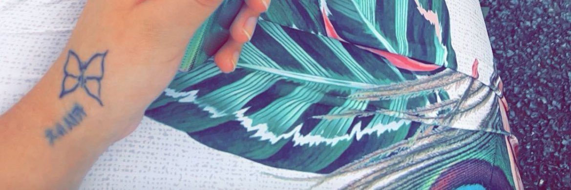 𝑀iiss 𝒮ika 👑 (12 juin🎂) banner