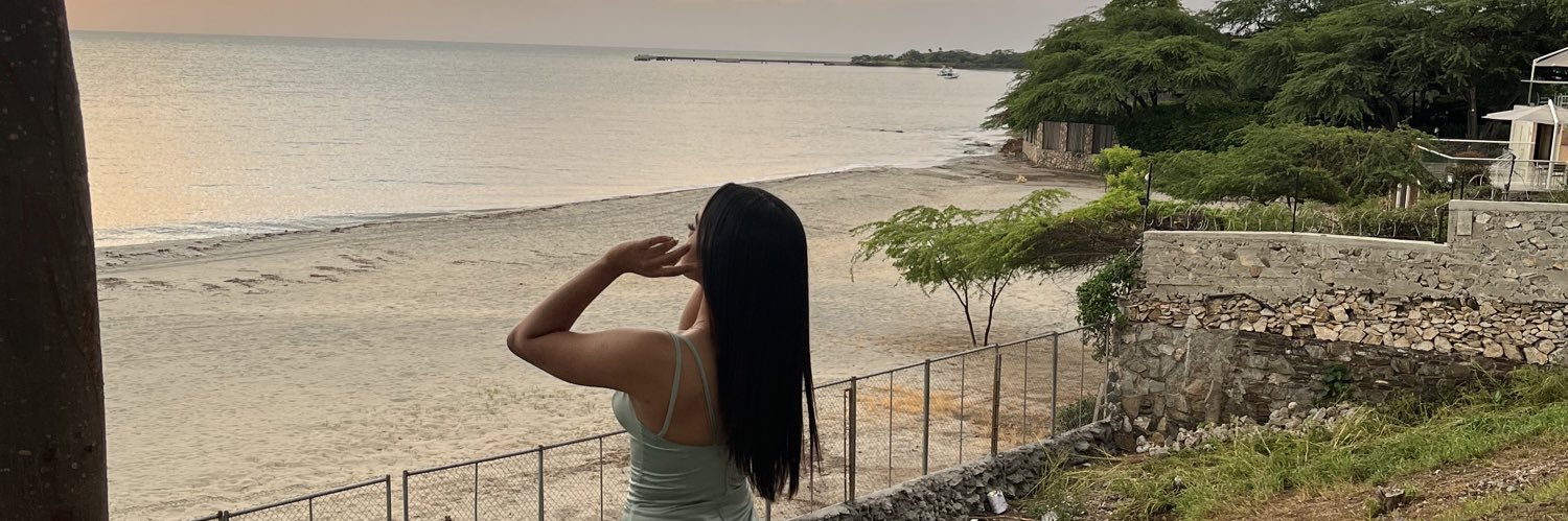 luxallys's profile banner image