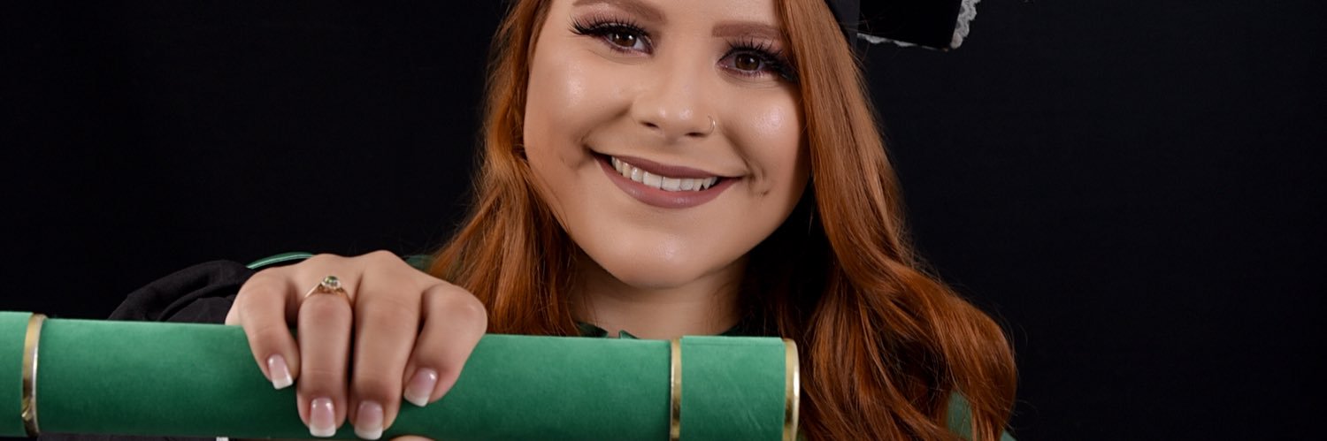 ValCarollinne's profile banner image