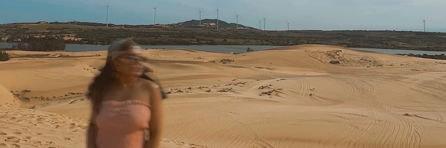Liralurs's profile banner image