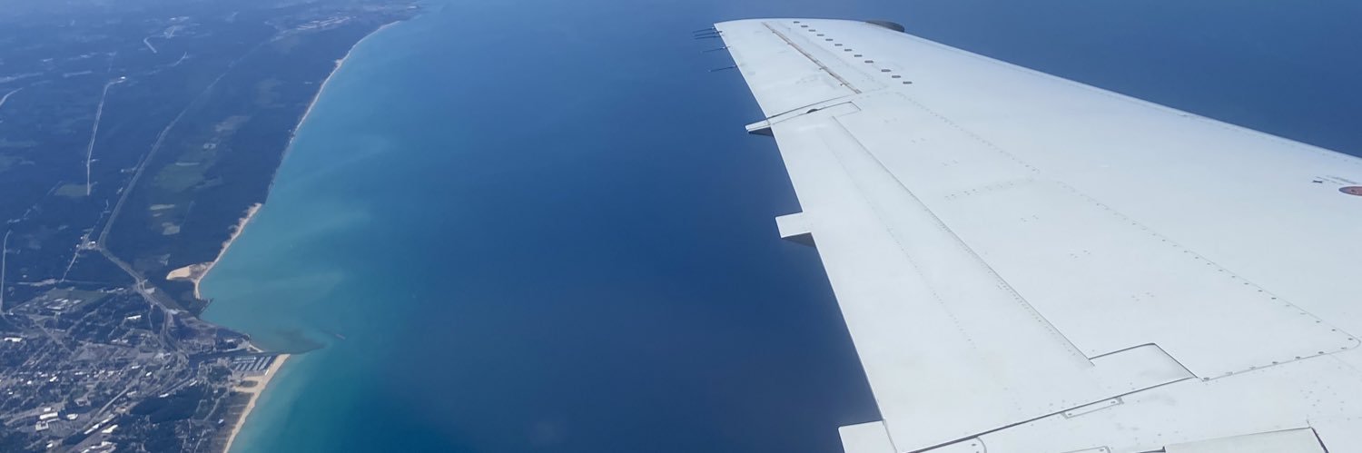 ykGelo's profile banner image