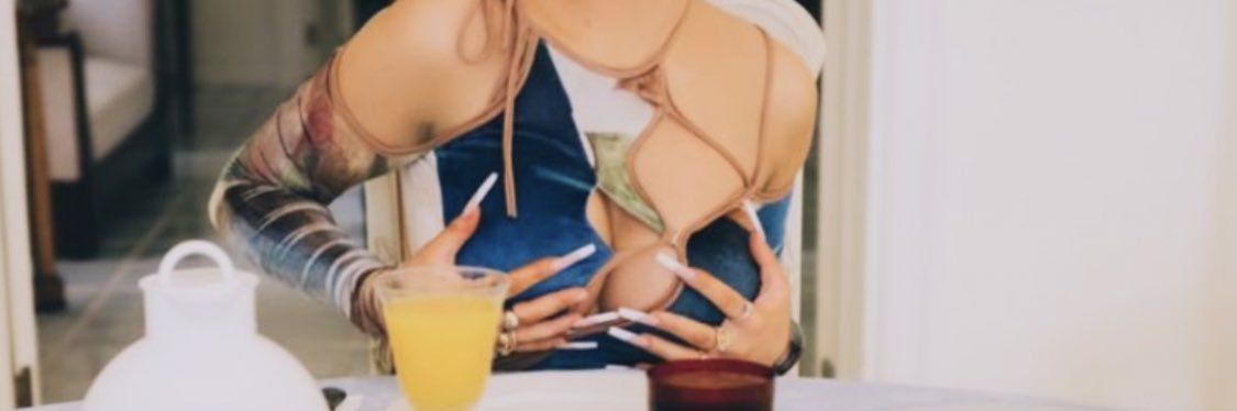 02sofiyah's profile banner image