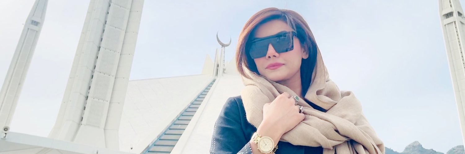 aniqaaliji's profile banner image