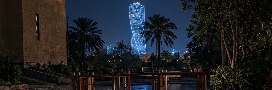 q2tO10's profile banner image