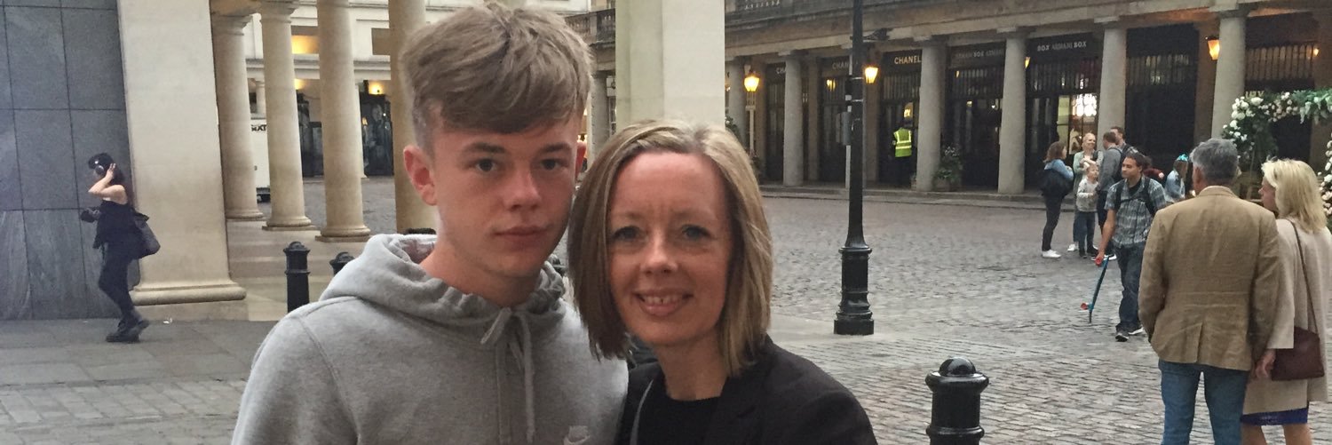 Lesley_Sheff's profile banner image