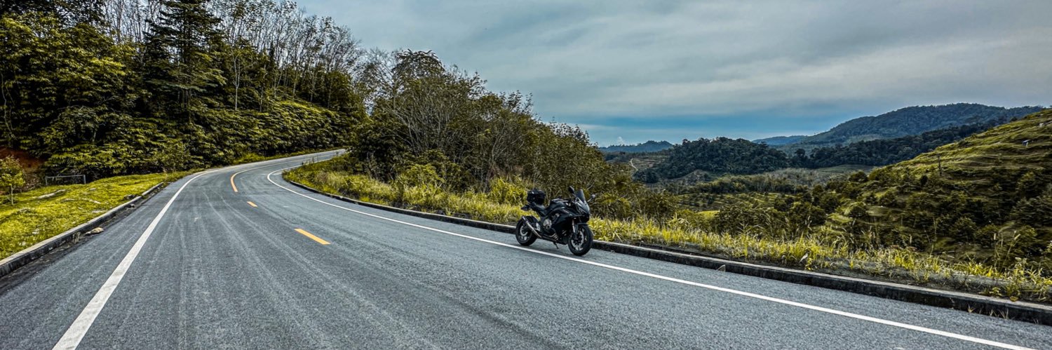 kritayawat's profile banner image