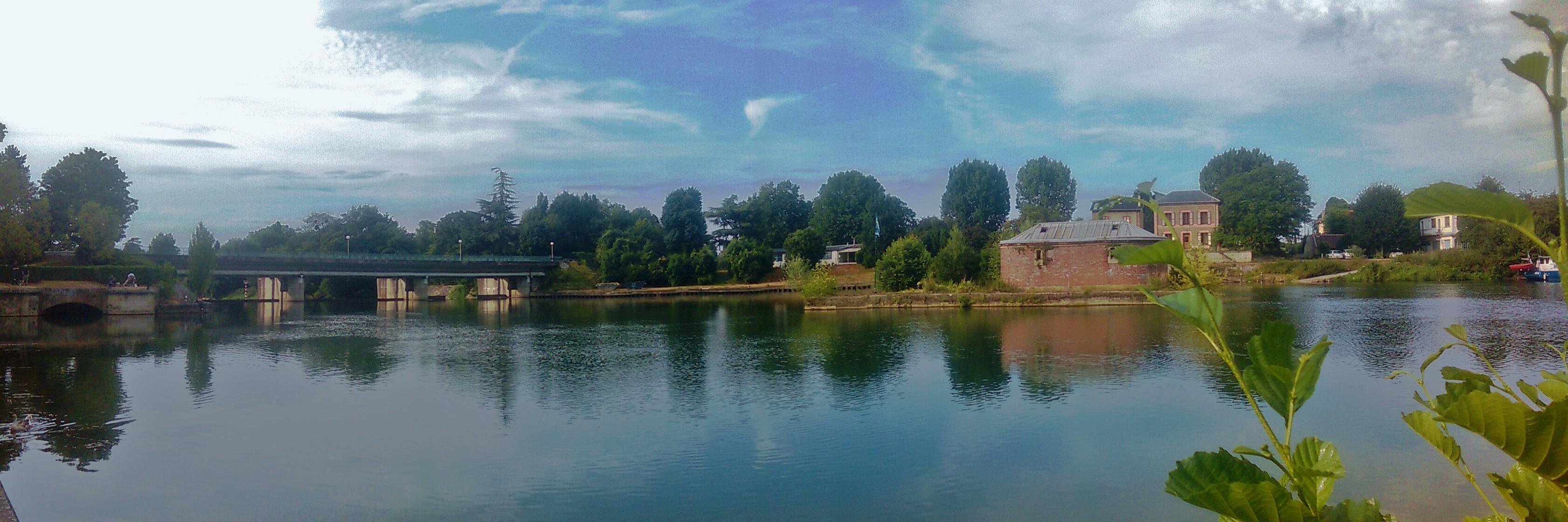 OTbougival's profile banner image
