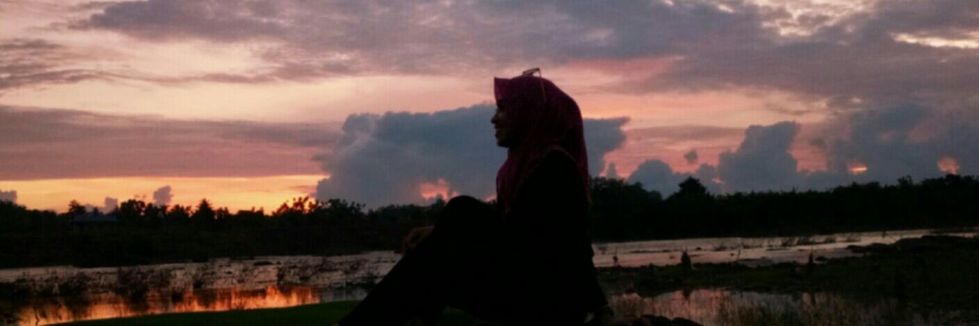 AnnisaAzis98's profile banner image