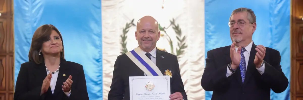 Thomas Peyker banner