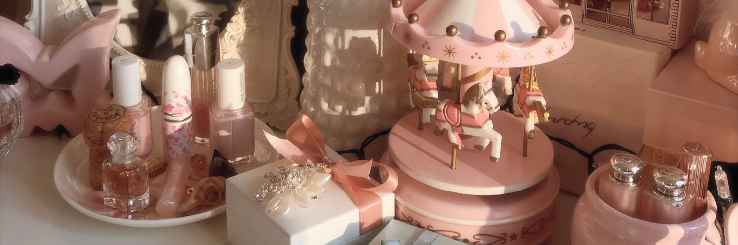 looya_k's profile banner image