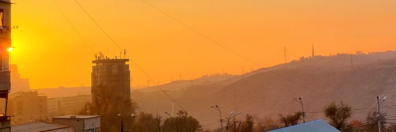 pnTn13's profile banner image