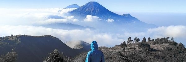 lufathurfi_'s profile banner image