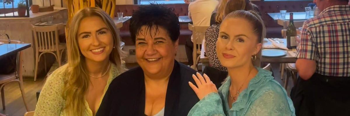 sueackett's profile banner image