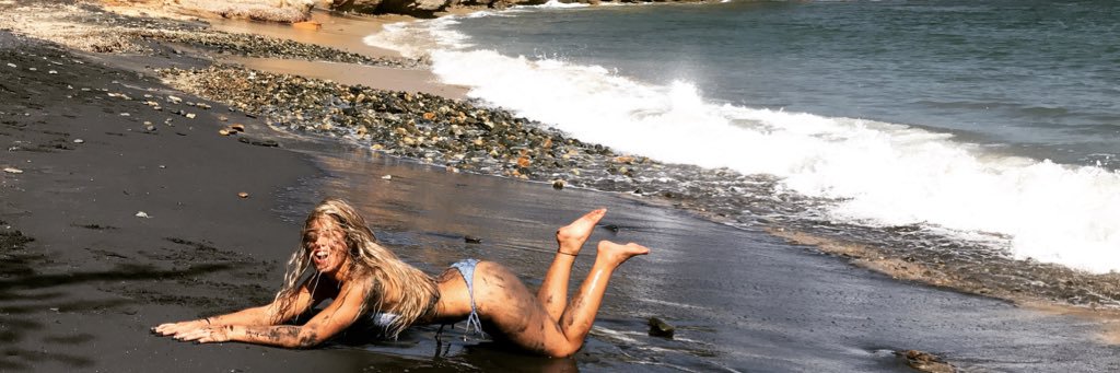 IvanaMia3's profile banner image