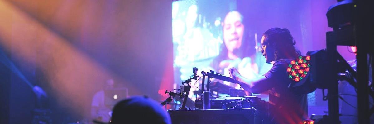 Derrick aka D-SMOOTH banner