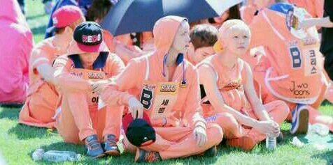 exothehunn's profile banner image