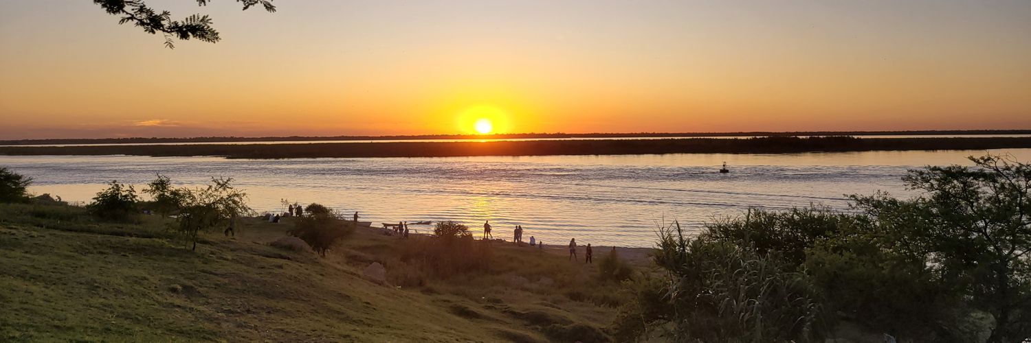 Lau Garcia ⭐️⭐️⭐️ 💙💛💙🌞 banner