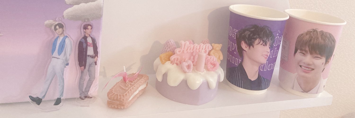 pinktiare's profile banner image