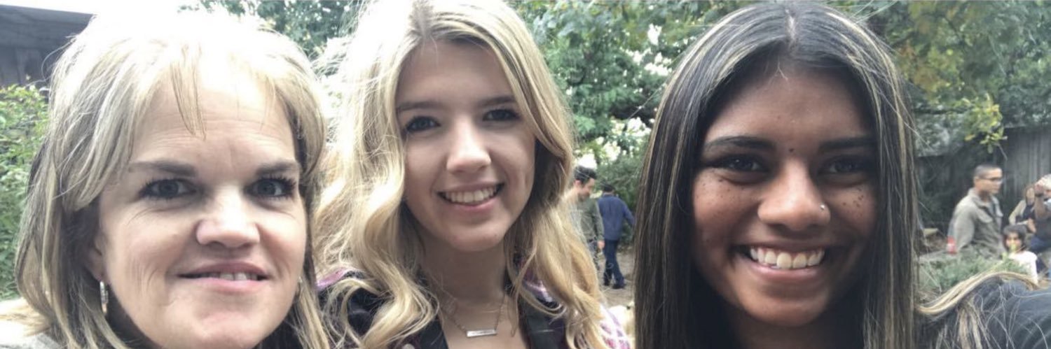 jess_rene_'s profile banner image